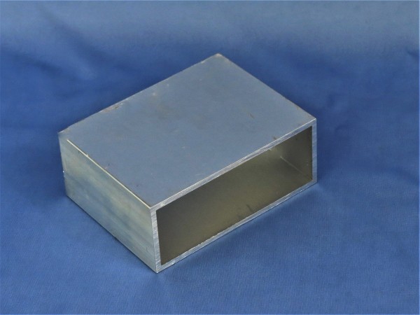 Aluminium-Vierkantrohr 100 × 40 × 3 mm